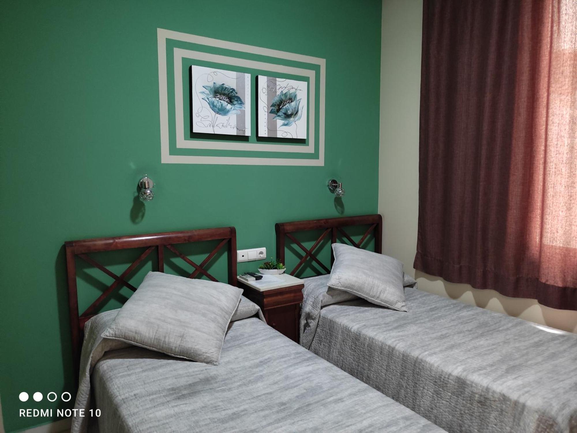 Hostal Puerta Carmona Sevilla Oda fotoğraf