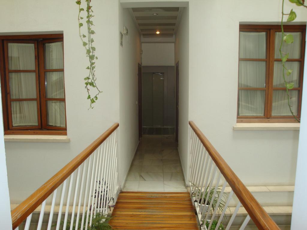 Hostal Puerta Carmona Sevilla Dış mekan fotoğraf
