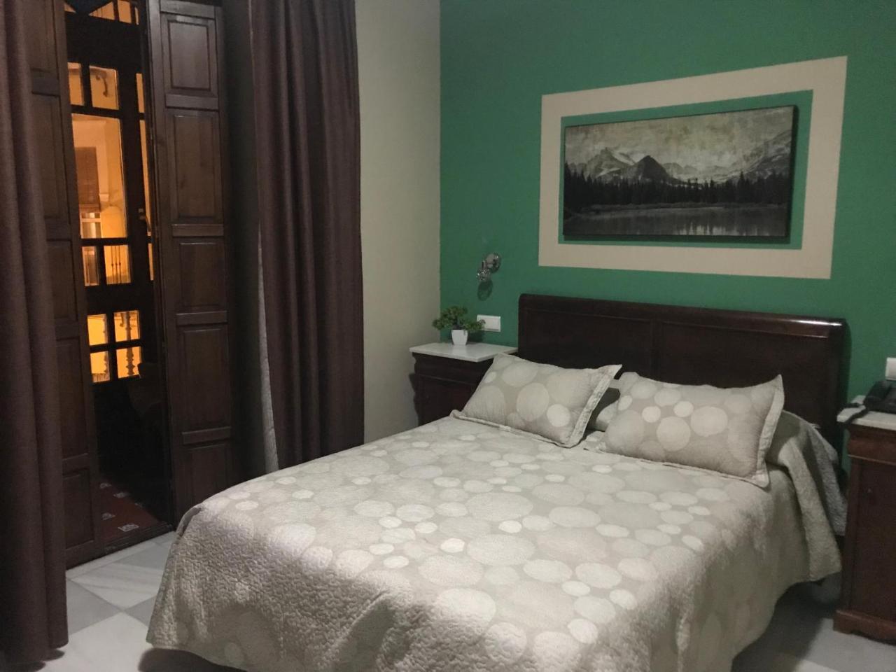 Hostal Puerta Carmona Sevilla Dış mekan fotoğraf