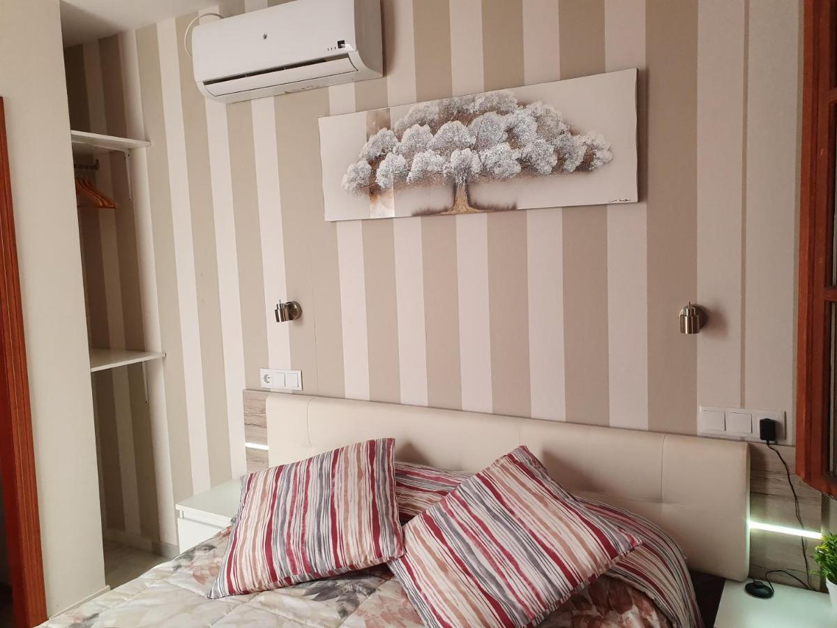 Hostal Puerta Carmona Sevilla Dış mekan fotoğraf